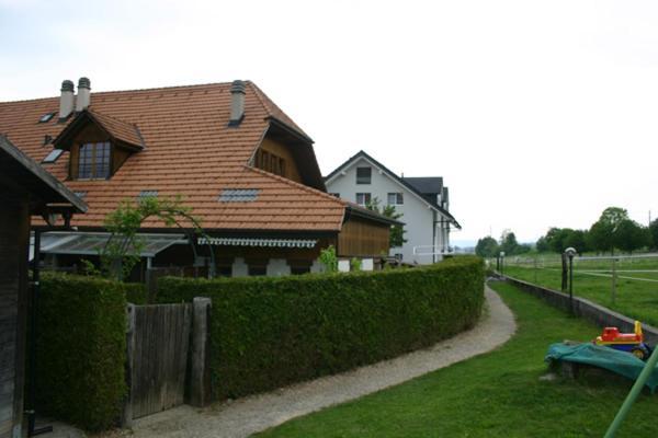 Apartment Simcha Niederwichtrach Екстер'єр фото