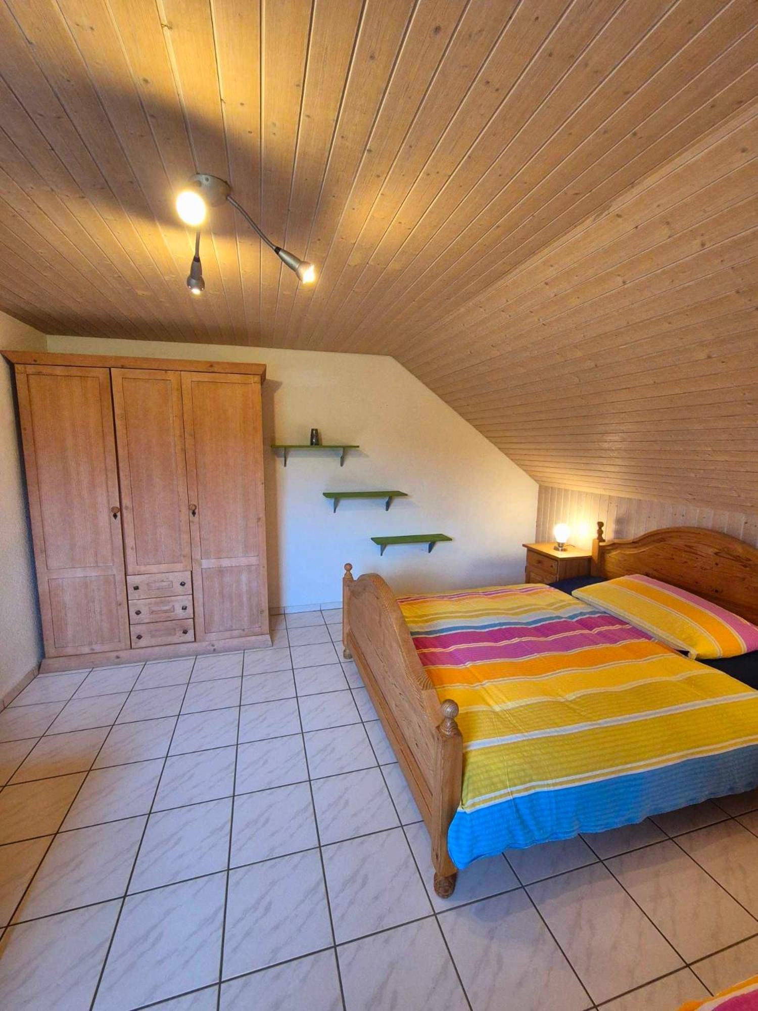 Apartment Simcha Niederwichtrach Екстер'єр фото